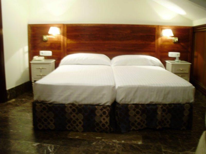Hotel Boutique Catedral Valladolid Exteriör bild